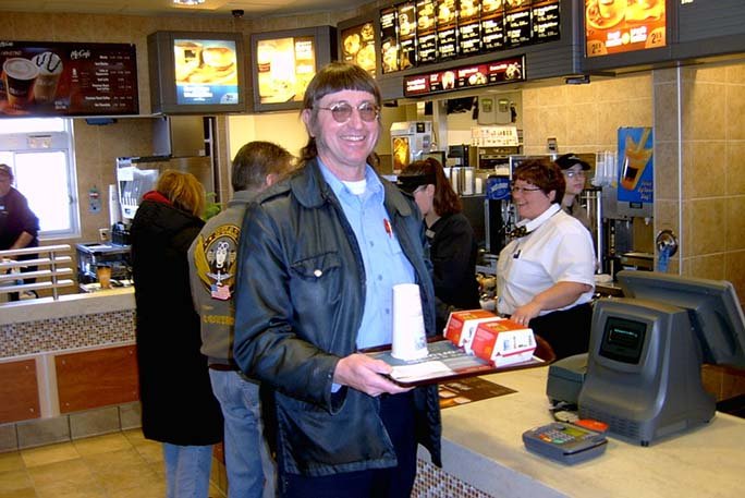 Don Gorske tiene el Récord Guinness de comer más Big Mag en el mundo.