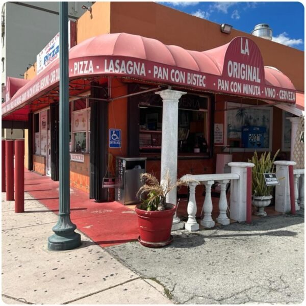 Pizzeria-miami-la-original-pizza-cubana-local-2